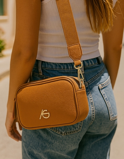 Εικόνα της Χειροποίητη τσάντα ώμου με προσαρμοζόμενο ιμάντα Ταμπά