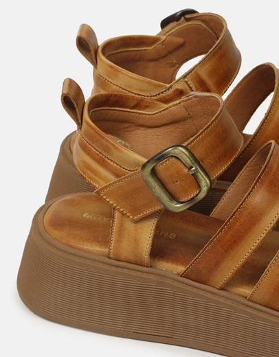 Εικόνα της Δερμάτινα flatforms Ελληνικής κατασκευής με παράλληλα λουριά Ταμπά