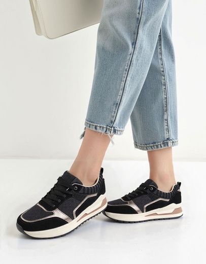 Εικόνα της Sneakers με animal print λεπτομέρειες Μαύρο