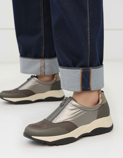 Εικόνα της Sneakers σε συνδυασμό υλικών με chunky σόλα Γκρι