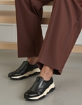 Εικόνα από Sneakers σε συνδυασμό υλικών με chunky σόλα Μαύρο