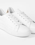 Εικόνα από Basic γυναικεία sneakers με χρωματιστή λεπτομέρια Λευκό/Σαμπανί