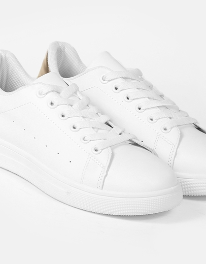 Εικόνα της Basic γυναικεία sneakers με χρωματιστή λεπτομέρια Λευκό/Σαμπανί