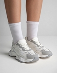 Εικόνα από Γυναικεία sneakers με chunky σόλα Λευκό