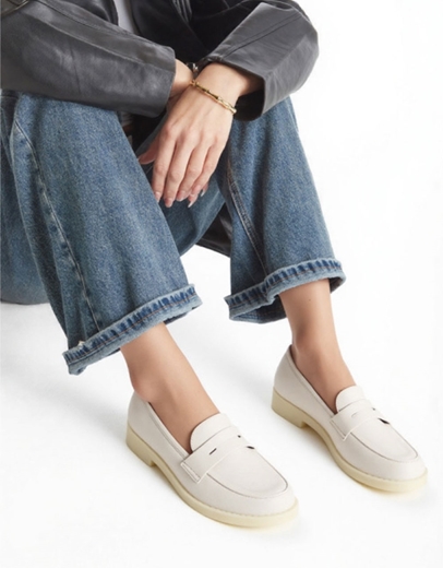 Εικόνα της Loafers μονόχρωμα Ελληνικής Κατασκευής με λεπτομέρεια στη φάσα Πάγου