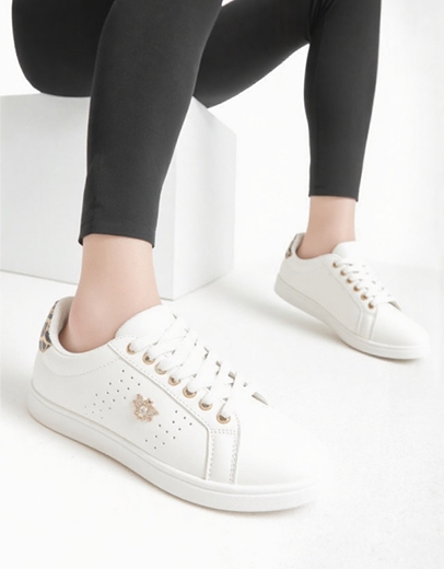 Εικόνα της Basic sneakers με διακοσμητικό από strass Λεοπάρ