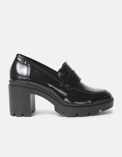 Εικόνα της Loafers λουστρίνι Ελληνικής Κατασκευής με χαμηλό τακούνι Μαύρο