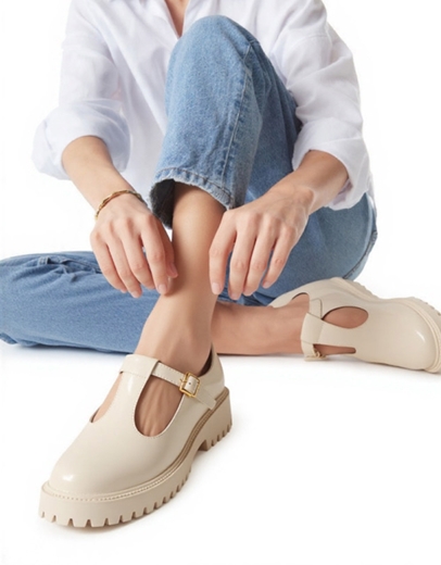 Εικόνα της Loafers Mary Janes φλωρεντίκ μονόχρωμα Μπεζ