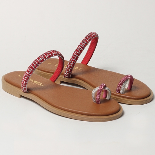 Εικόνα της Δερμάτινα σανδάλια Ελληνικής κατασκευής  με μαίανδρο από strass Κόκκινο