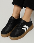 Εικόνα από Sneakers δίσολα με γραμμικό σχέδιο στο πλάι Μαύρο