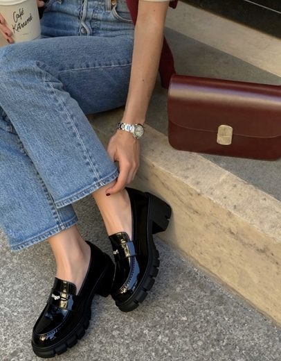 Εικόνα της Loafers με τετράγωνο τακούνι Μαύρο