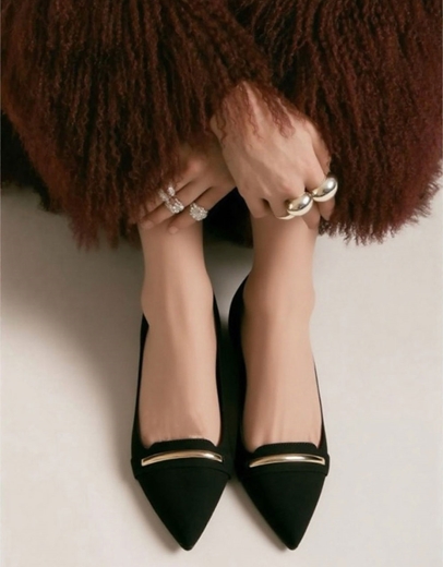 Εικόνα της Γοβάκια Ελληνικής κατασκευής με διακοσμητικό Μαύρο