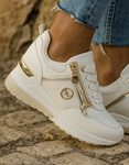 Εικόνα από Γυναικεία sneakers με διακοσμητικό φερμουάρ Λευκό