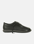 Εικόνα από Γυναικεία loafers flat δετά με διακοσμητικές ραφές Μαύρο