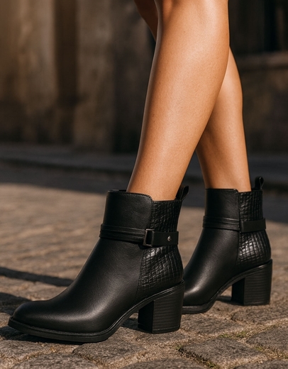 Εικόνα της Μποτάκια με τακούνι και διακοσμητικό ζωνάκι Μαύρο