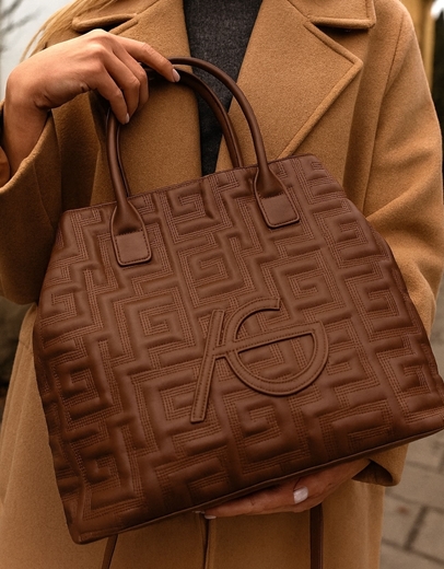 Εικόνα της Xειροποίητη τσάντα χειρός με μοτίβο μαιάνδρου και κλίπ Καφέ