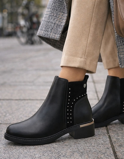 Εικόνα της Γυναικεία μποτάκια με διακοσμητικά τρουκς Μαύρο