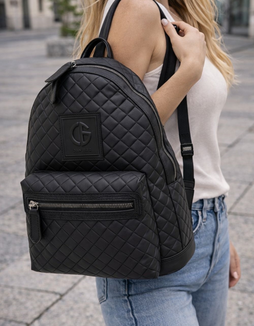 Εικόνα από Χειροποίητο σακίδιο πλάτης καπιτονέ CENZA Μαύρο