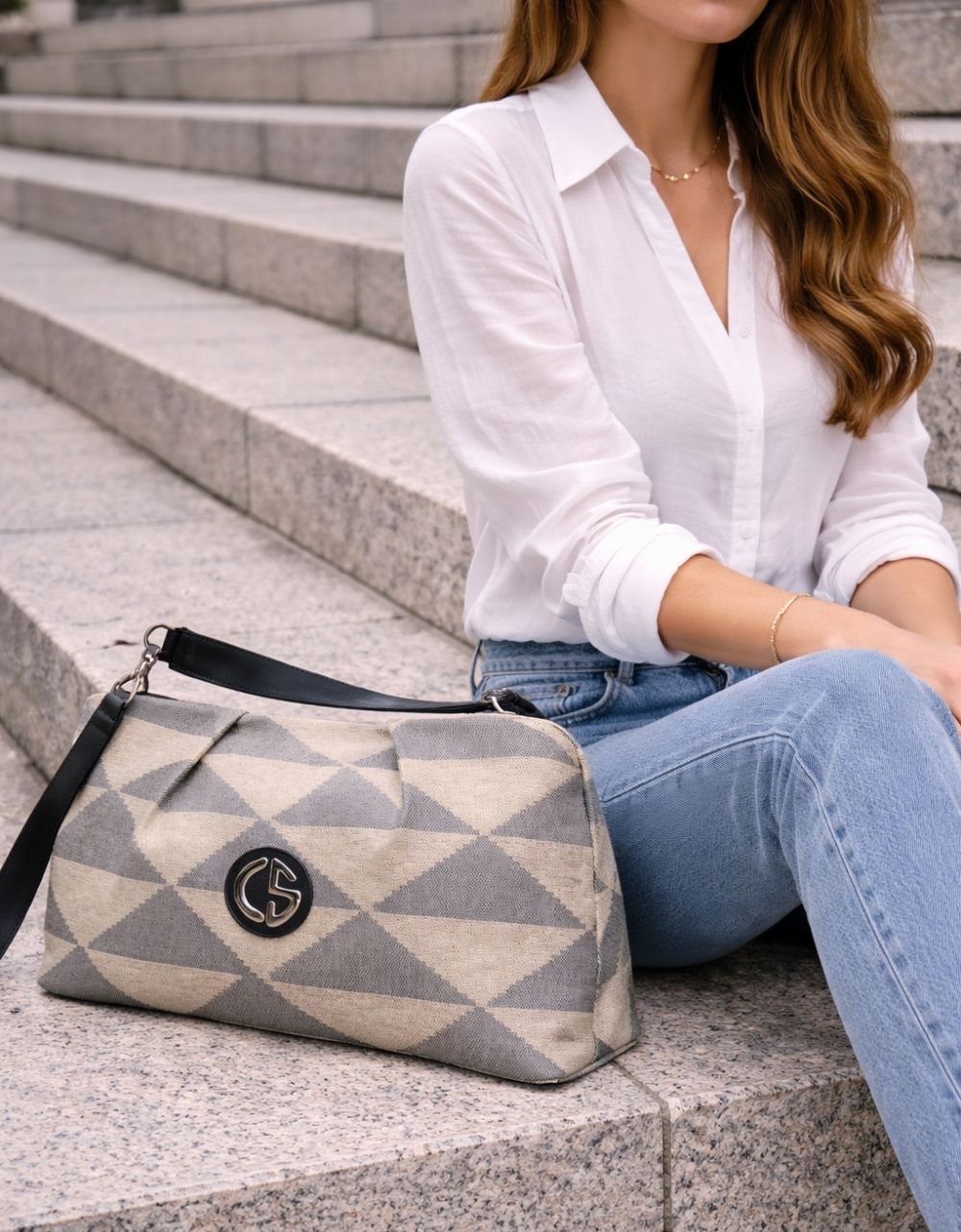 Εικόνα από Xειροποίητη τσάντα χειρός ELYSSE Μπέζ