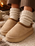 Εικόνα από Suede clogs δίσολα με γούνινη επένδυση Πούρο