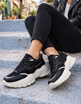 Εικόνα από Γυναικεία sneakers σε απλή γραμμή με chunky σόλα Μαύρο