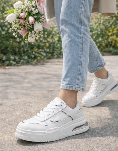 Εικόνα της Γυναικεία sneakers δίσολα σε απλή γραμμή Λευκό/Ασημί