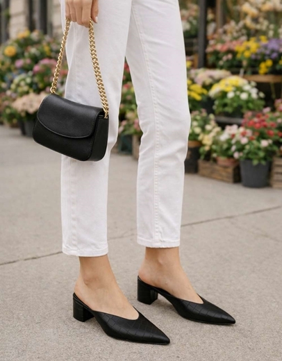 Εικόνα της Mules κροκό Ελληνικής κατασκευής σε μυτερή γραμμή Μαύρο