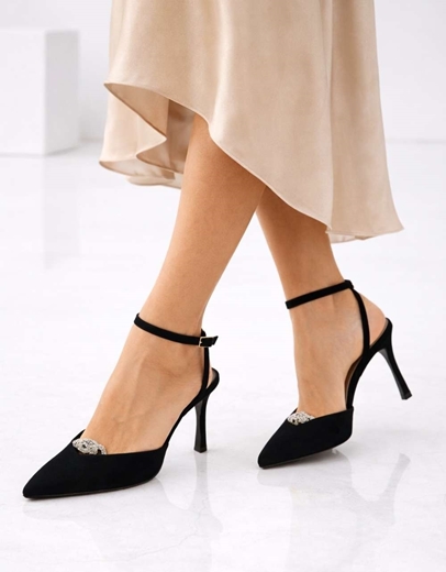 Εικόνα της Γόβες Ελληνικής κατασκευής με χιαστί λουράκια Μαύρο