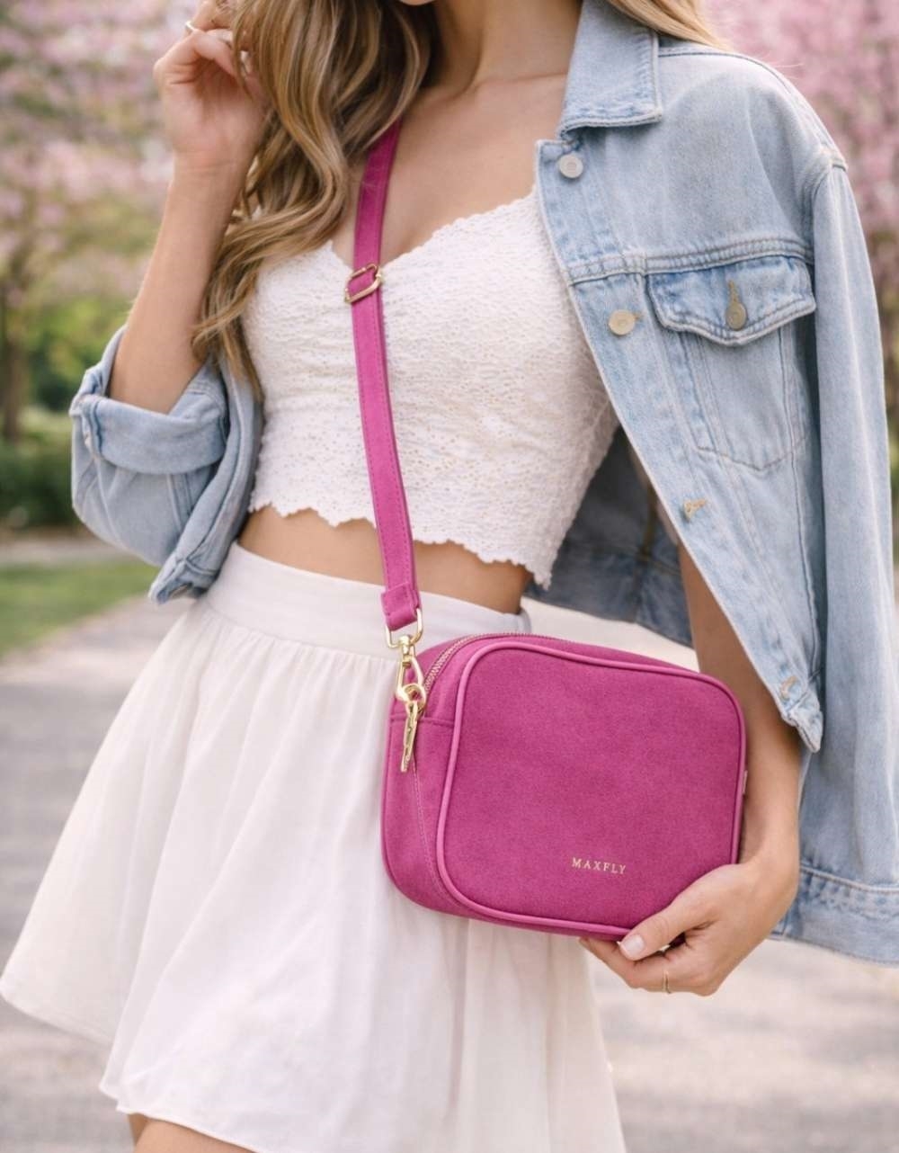 Εικόνα από Suede τσάντα ώμου μονόχρωμη με διπλό φερμουάρ Φούξια