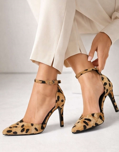 Εικόνα της Μυτερές ψηλοτάκουνες Ελληνικής κατασκευής γόβες με μπαρέτα Λεοπάρ