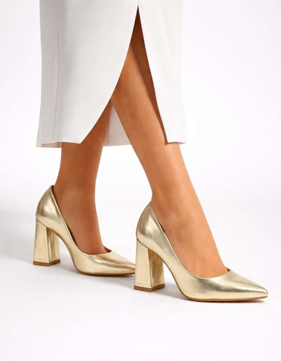 Εικόνα της Μυτερές μονόχρωμες γόβες με τετράγωνο τακούνι Χρυσό