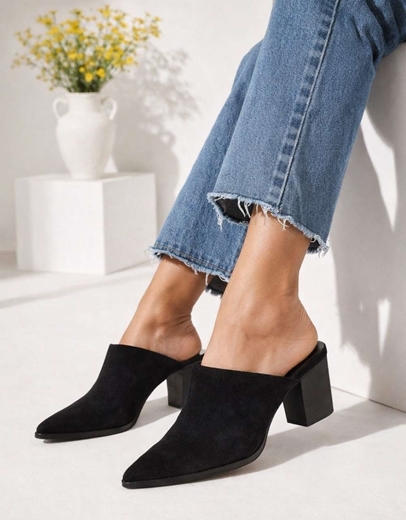 Εικόνα της Δερμάτινα cowboy mules Ελληνικής κατασκευής σε μυτερή γραμμή Μαύρο