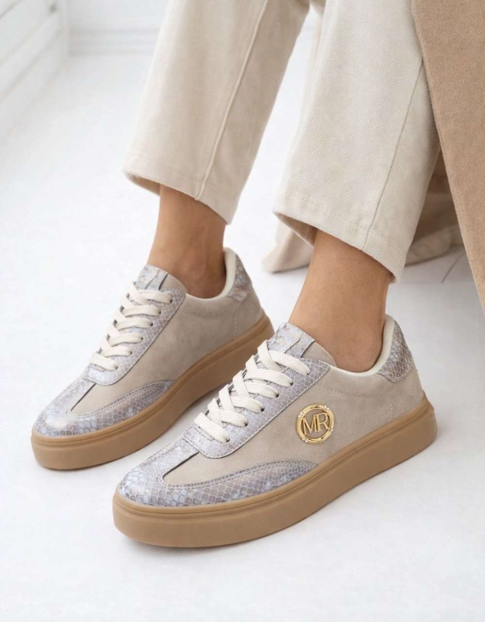 Εικόνα από Γυναικεία sneakers δίπατα με συνδιασμό υλικών Πούρο