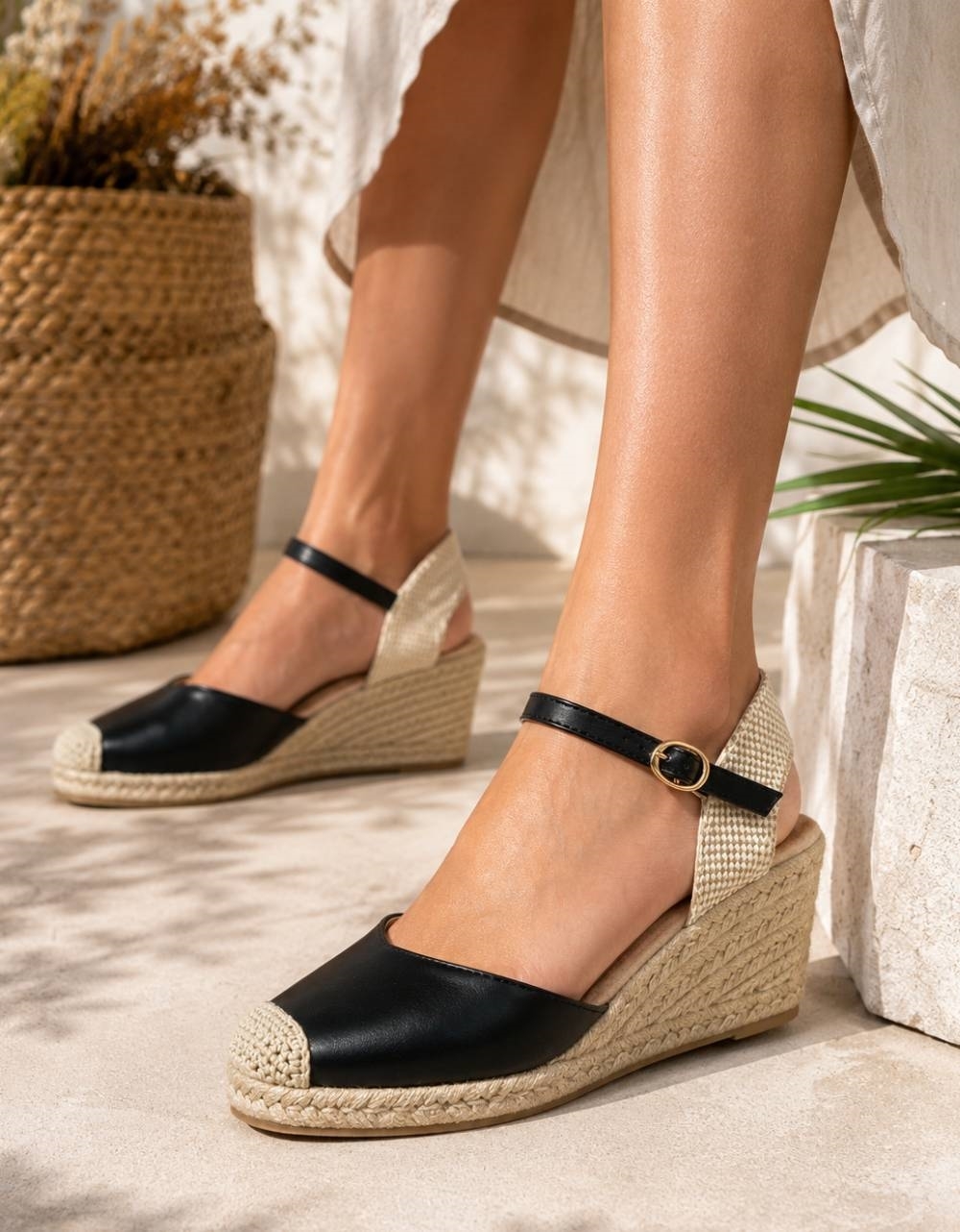 Εικόνα από Open heel εσπαντρίγιες με μπαρέτα Μαύρο