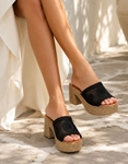 Εικόνα από Boho mules με σχέδιο πλέξης Μαύρο
