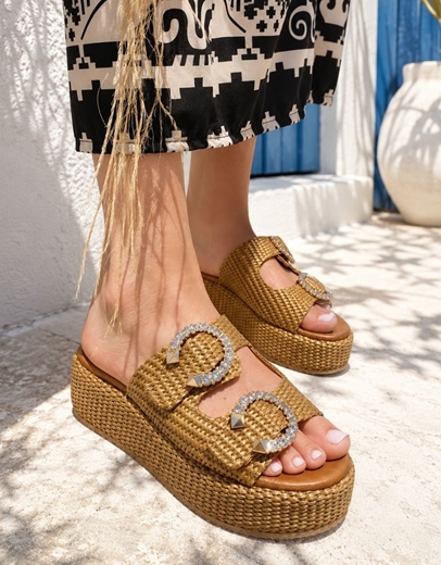 Εικόνα της Δερμάτινα flatforms σανδάλια Ελληνικής Κατασκευής με πετράδια Ταμπά