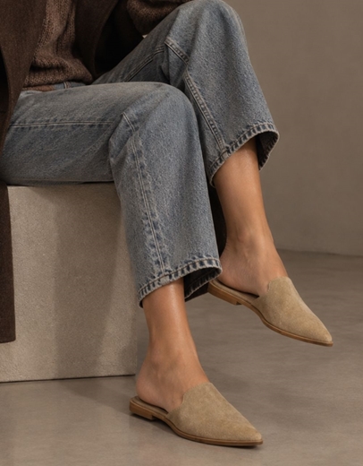 Εικόνα της Δερμάτινα mules suede Ελληνικής Κατασκευής Μπεζ
