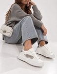 Εικόνα από Γυναικεία sneakers με διακοσμητικό φτερό στο πλάι Λευκό
