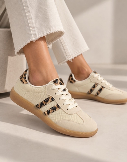 Εικόνα της Sneakers με συνδιασμό υλικών και γραμμικό σχέδιο Λεοπάρ