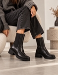 Εικόνα από Μποτάκια γυναικεία Chelsea με σχέδιο loafers Μαύρο